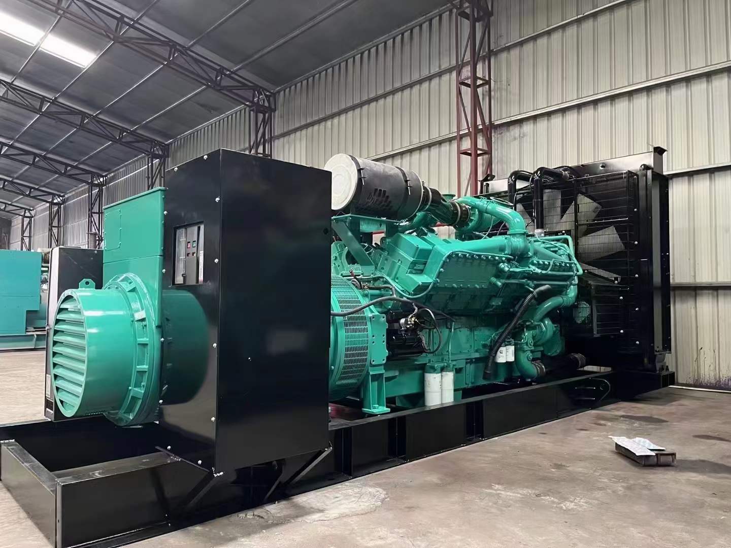 武隆如何降低 800kW 柴油发电机输出电流的波动？